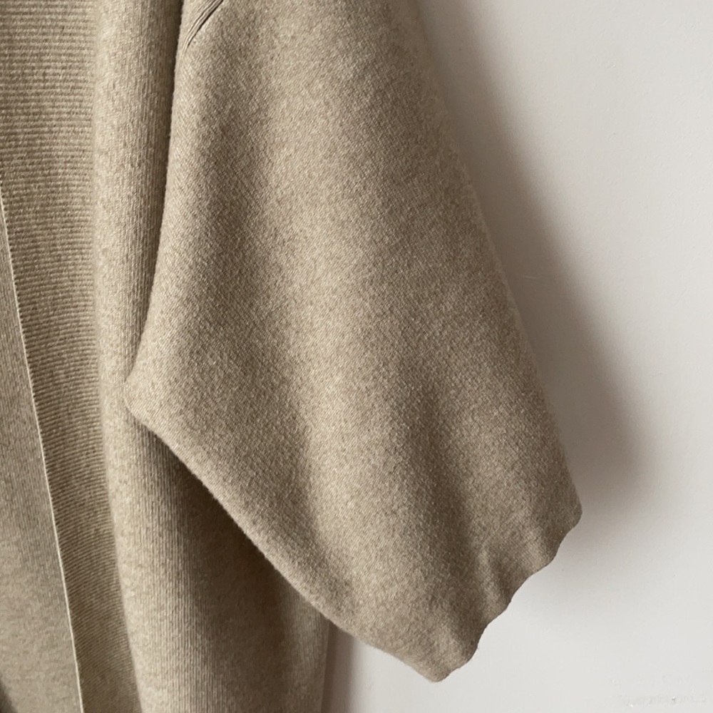 Loose wrap jacket - Picture 3 of 3
